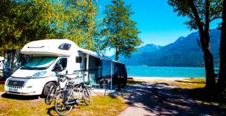 espace camping car lac bleu